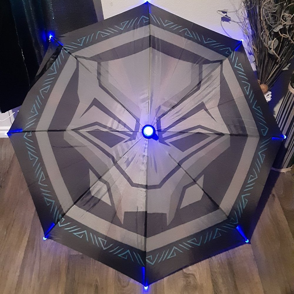 Black Panther 42" Umbrella